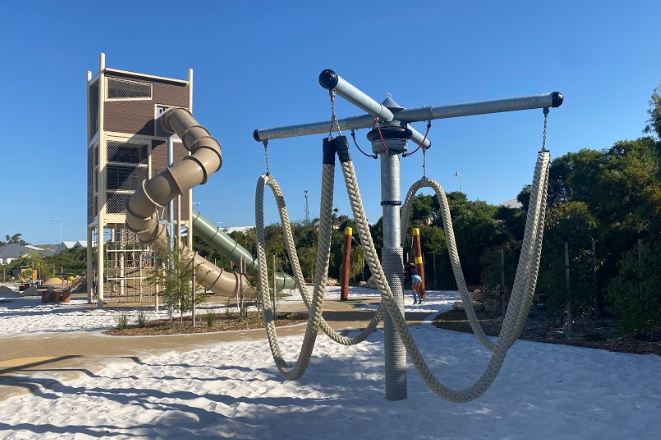 Treehouse Cove Golden Bay Rope Swings