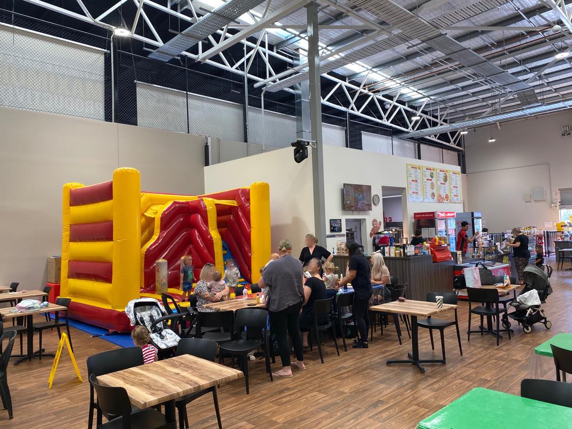 Lollipops Ellenbrook Inflatable Castle