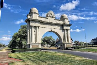 Arch of Victory Memorial Alfredton