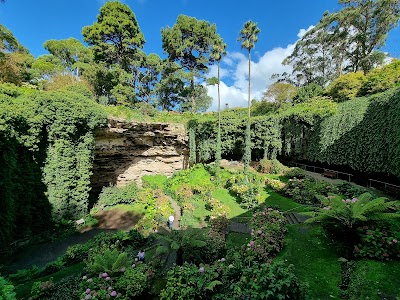 Umpherston Sinkhole / Balumbul Mount Gambier