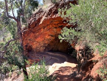 Giant's Cave Greenwith