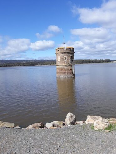 Happy Valley Reservoir Reserve Woodcroft (SA)