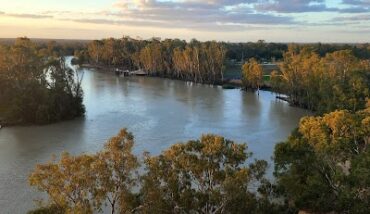 Heaven' Clifftop Viewpoint Loxton