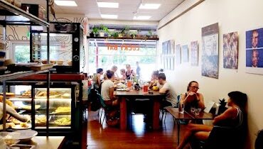 Lucky Bat Cafe & Pizzeria Nightcliff