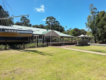 Mount Gambier Visitor Centre Mount Gambier