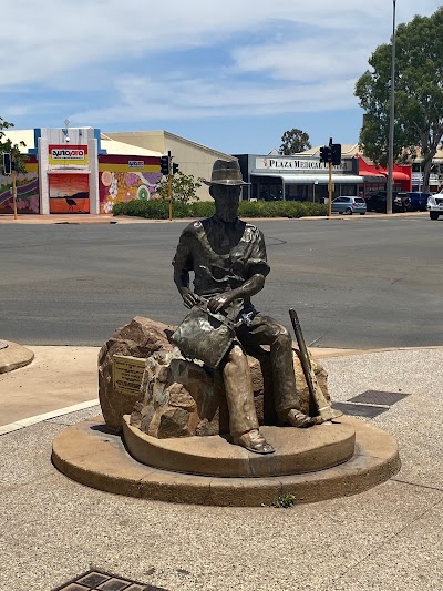 PADDY HANNAN STATUE Kalgoorlie