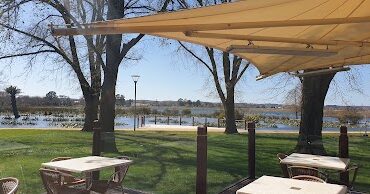 Pipers by the Lake Lake Wendouree