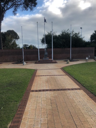 Scarborough RSL Memorial Garden Doubleview