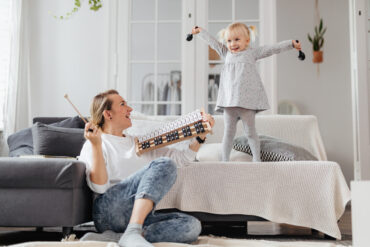 The benefits of music classes for babies and toddlers