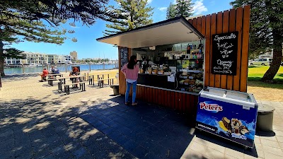 Tram Side Kiosk Glenelg North