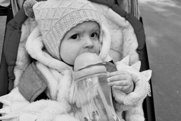 Transitioning from Milk to a Sippy Cup: A How-To Guide