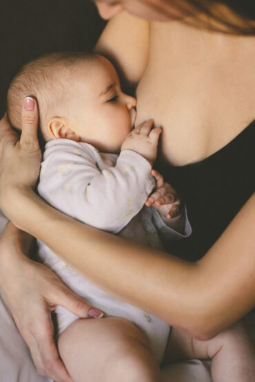 how to stop breastfeeding toddler to sleep