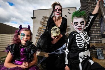 Costume Shops in Albury-Wodonga