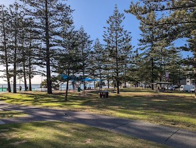 Justins Park Burleigh Heads