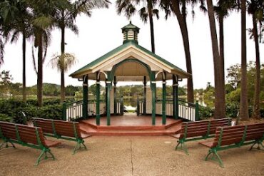 Laguna Park Palm Beach