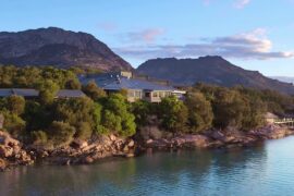 accommodation freycinet lodge