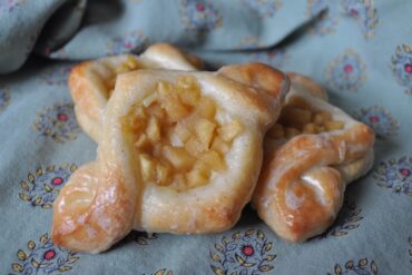 apple custard danish recipe