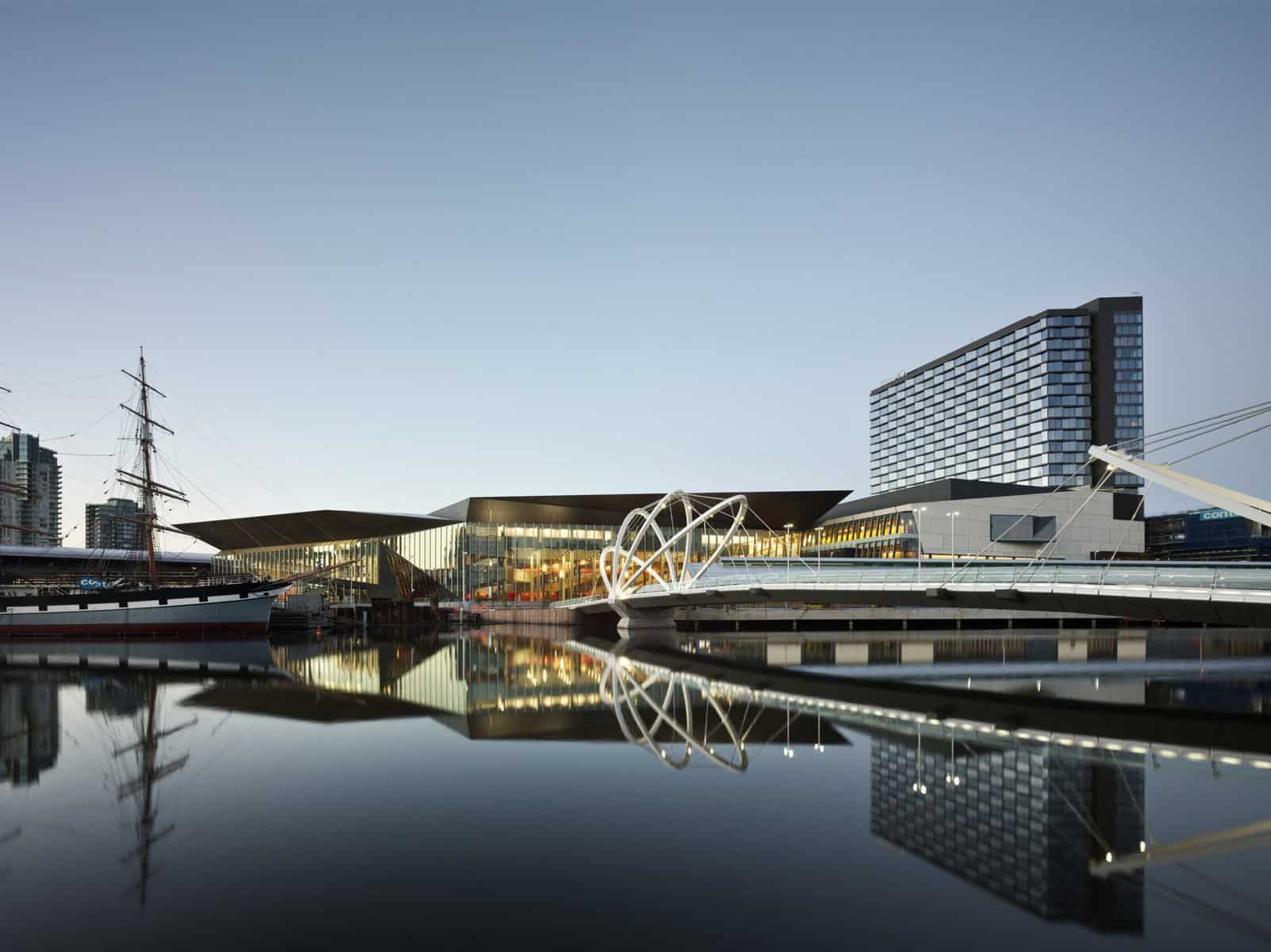 exhibition center melbourne