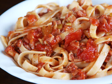 fettuccine amatriciana