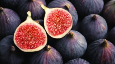 figs do you eat the skin