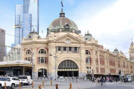 flinders street station melbourne