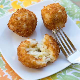 fried blue cheese balls