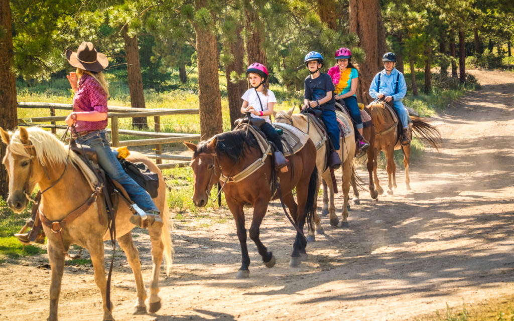 horse riding near me