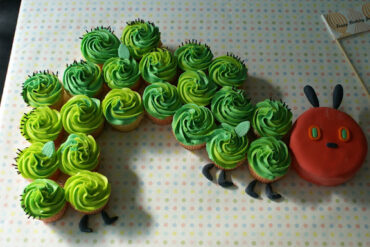 hungry caterpillar cake