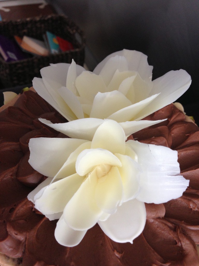 making chocolate flowers