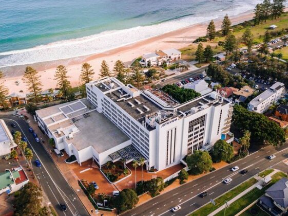 novotel northbeach wollongong