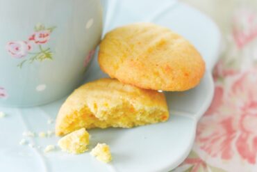 orange polenta biscuits