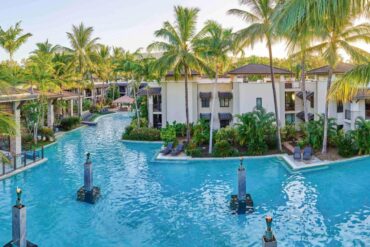 pullman port douglas sea temple