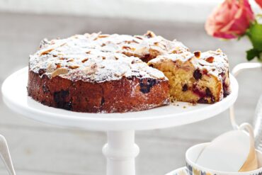 raspberry chocolate and almond tea cake