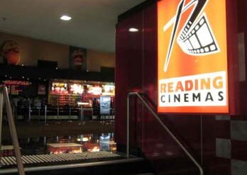 reading cinemas west lakes