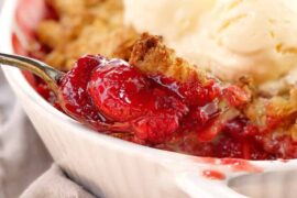 roasted strawberry crumble