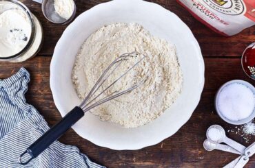 self raising flour plain flour baking powder