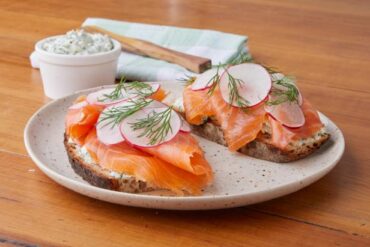 smoked salmon on rye