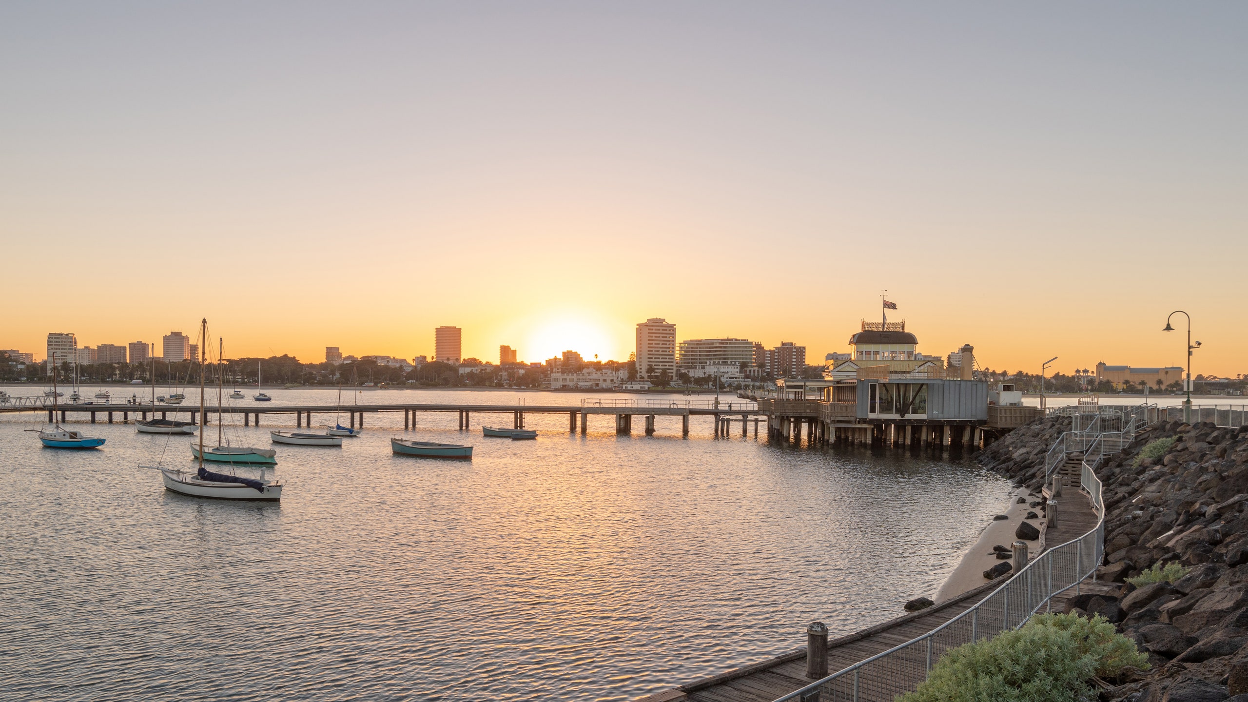 st kilda beaches melbourne