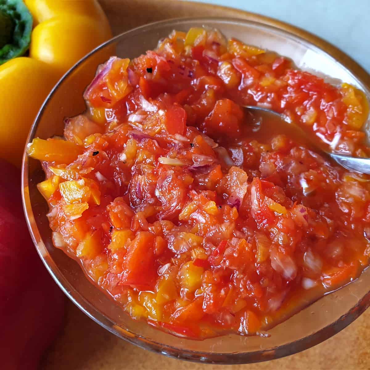 tomato capsicum relish