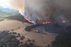 adelaide hills fire