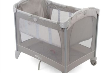 bassinet or cot