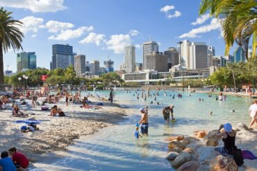 beaches in brisbane queensland