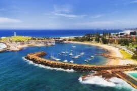 beaches near wollongong sydney