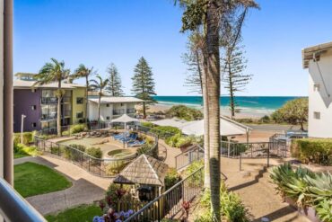 beachside coolum