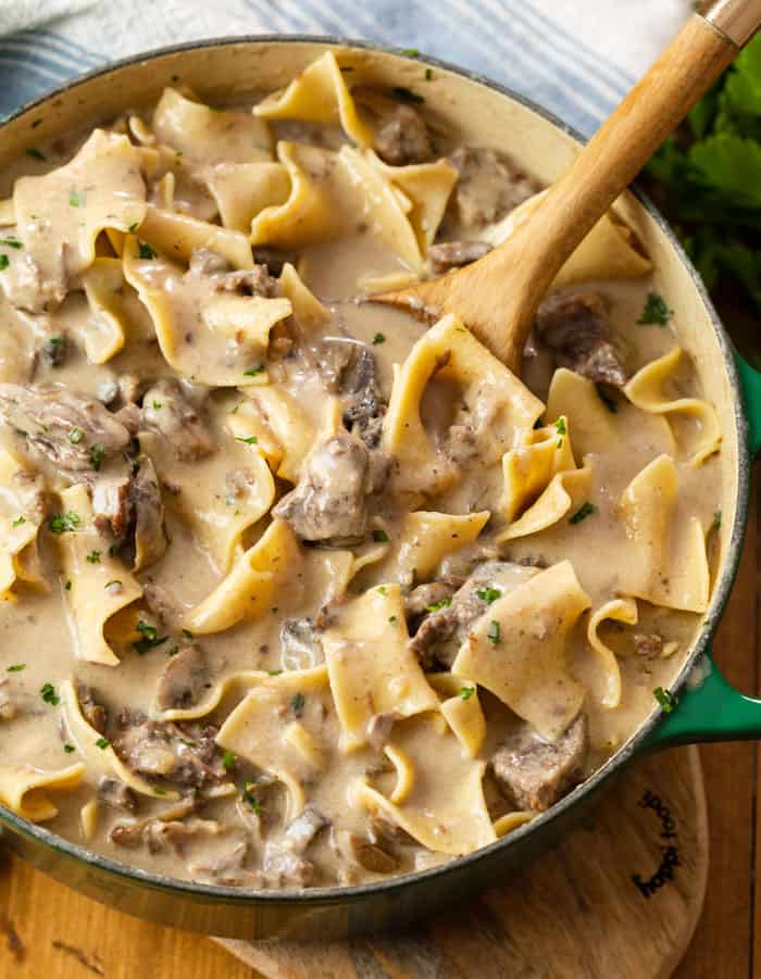 beef stroganoff in slow cooker