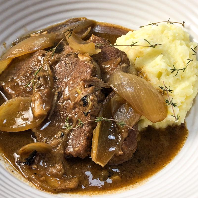 braised steak and onion