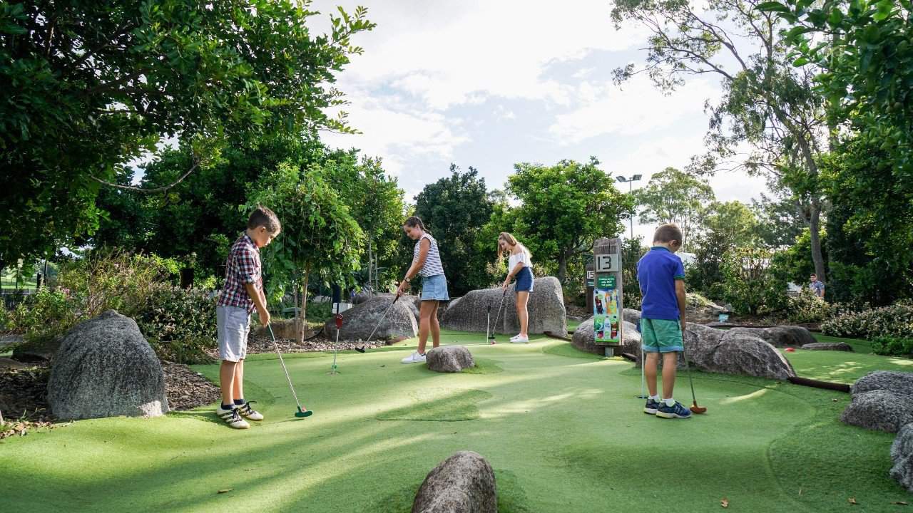 brisbane mini golf