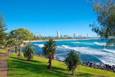 burleigh head beach