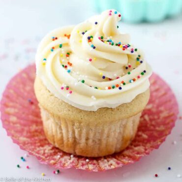 buttercream icing cupcakes