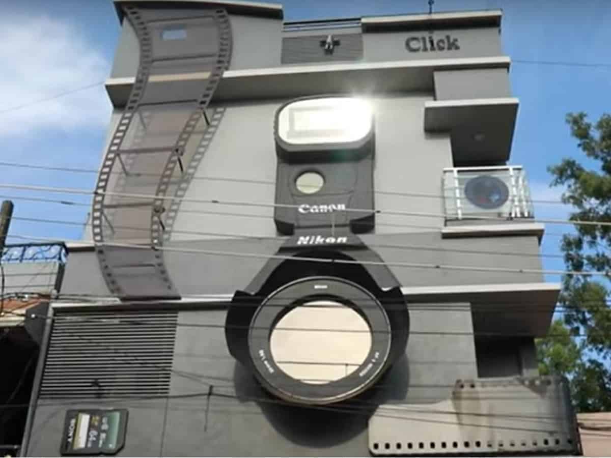 camera house